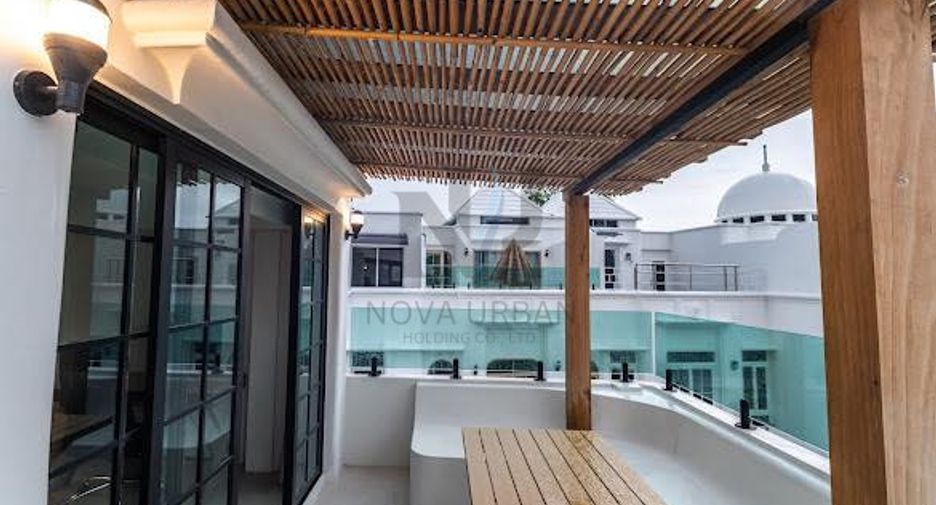 Casa adosada en alquiler de 3 habitaciones 