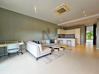 Condo en alquiler y en venta de 3 habitaciones en Bang Saray, Pattaya