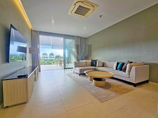 Condo en alquiler y en venta de 3 habitaciones en Bang Saray, Pattaya