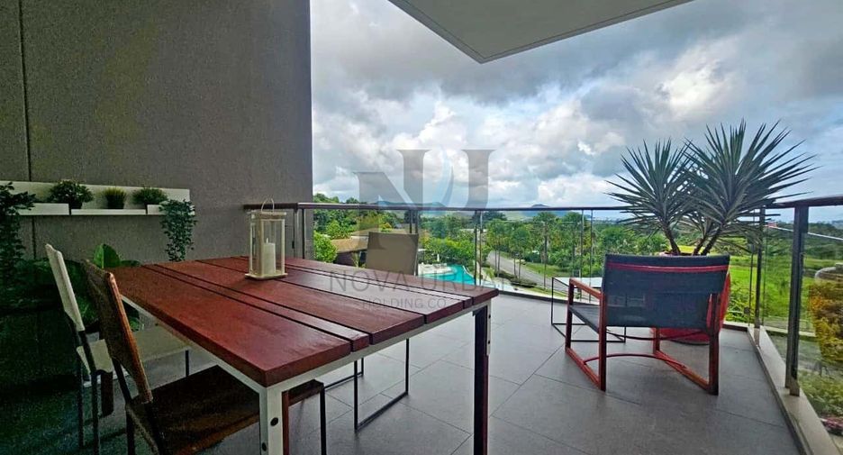For rent そして for sale 2 ベッドルーム condo in Sattahip, Chonburi