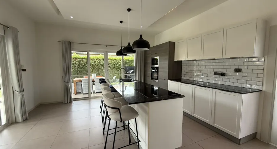 À vendre 3 chambres villa à Hua Hin, Prachuap Khiri Khan