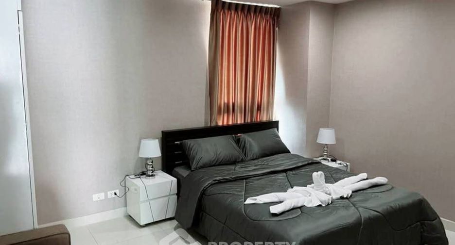 For rent 2 bedrooms condo in Pratumnak, Pattaya