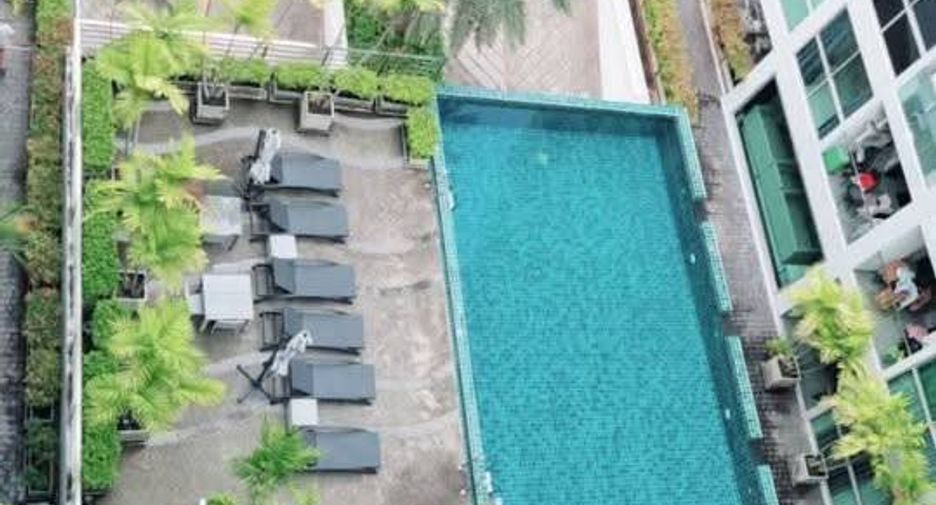 For rent 2 bedrooms condo in Pratumnak, Pattaya
