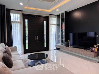 ให้เช่า 4 ห้องนอน บ้านเดี่ยว ใน ลาดกระบัง, กรุงเทพฯ
