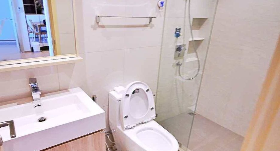 For rent 2 ベッドルーム condo in Watthana, Bangkok