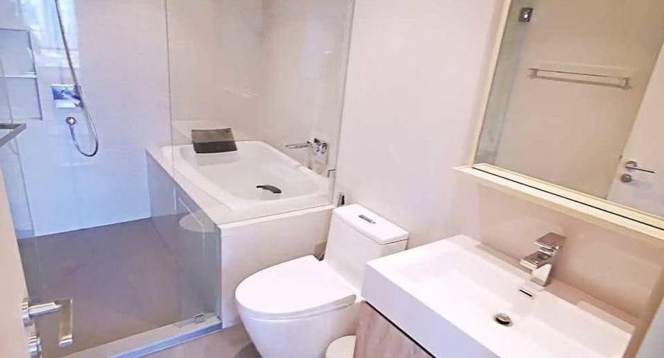 For rent 2 ベッドルーム condo in Watthana, Bangkok