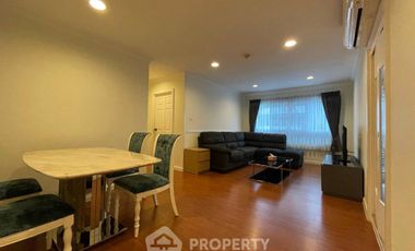 For sale 3 bedrooms condo in Khlong Toei, Bangkok