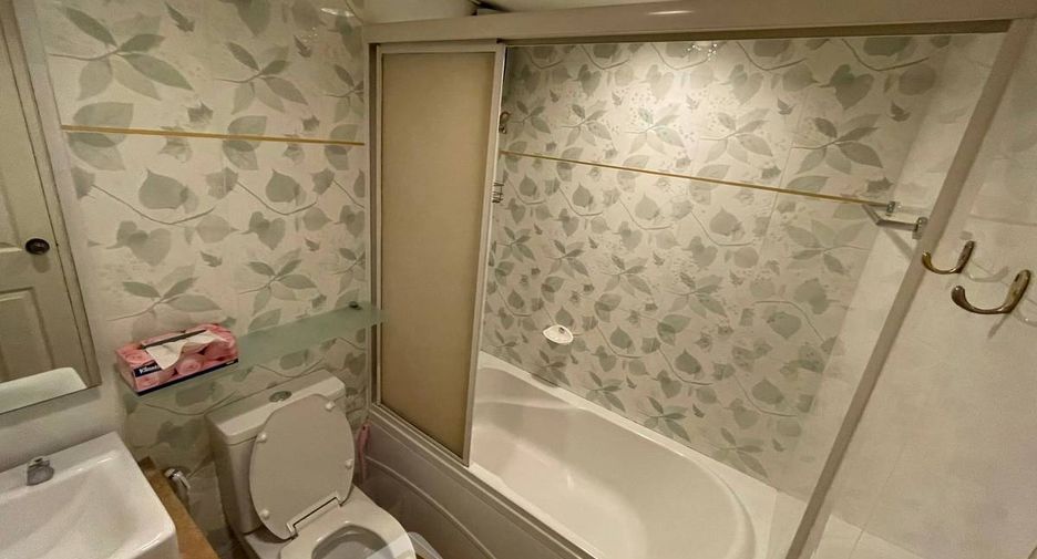 Wohnung zum Kauf mit 3 Zimmer in Khlong Toei, Bangkok