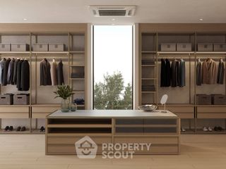 For sale 4 bedrooms townhouse in Yan Nawa, Bangkok