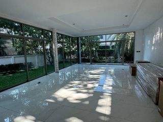 出售 5 卧室 独立屋 在 Lat Krabang, 曼谷