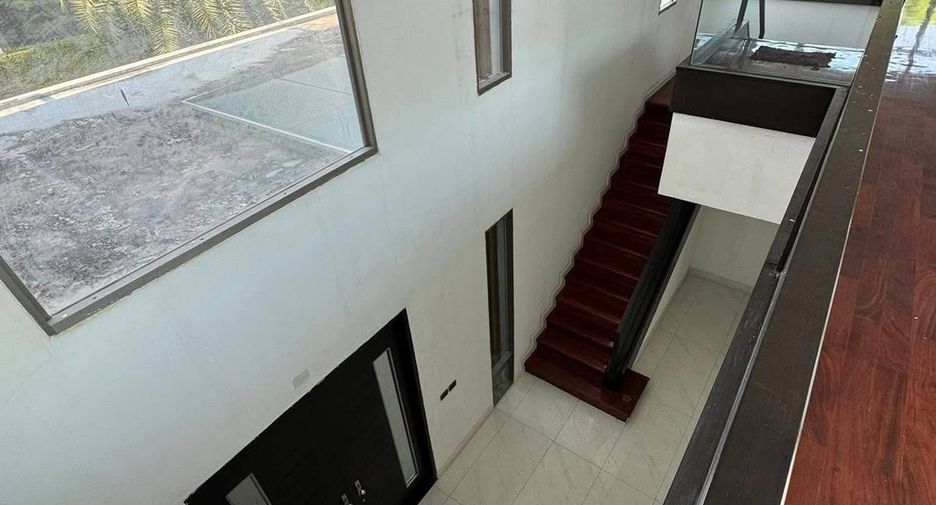 ขาย 5 ห้องนอน บ้านเดี่ยว ใน ลาดกระบัง, กรุงเทพฯ