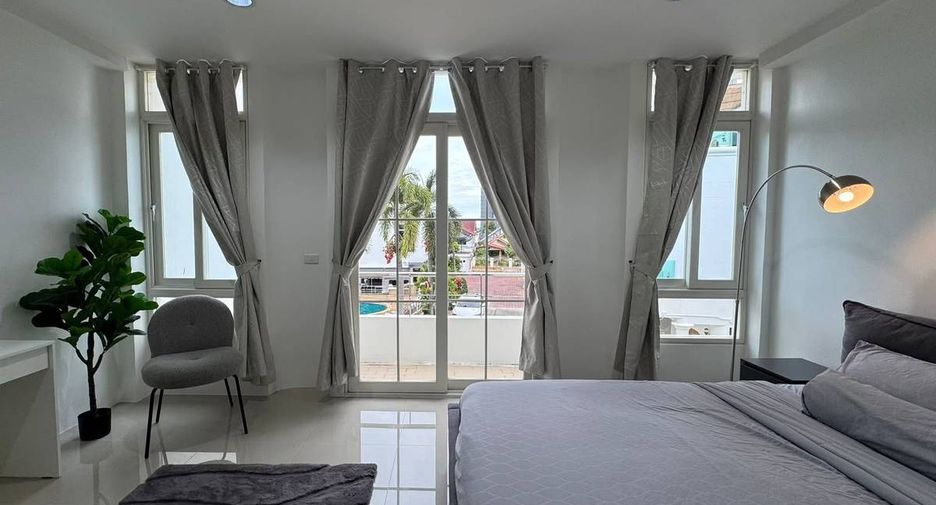 Casa adosada en venta de 3 habitaciones en North Pattaya, Pattaya