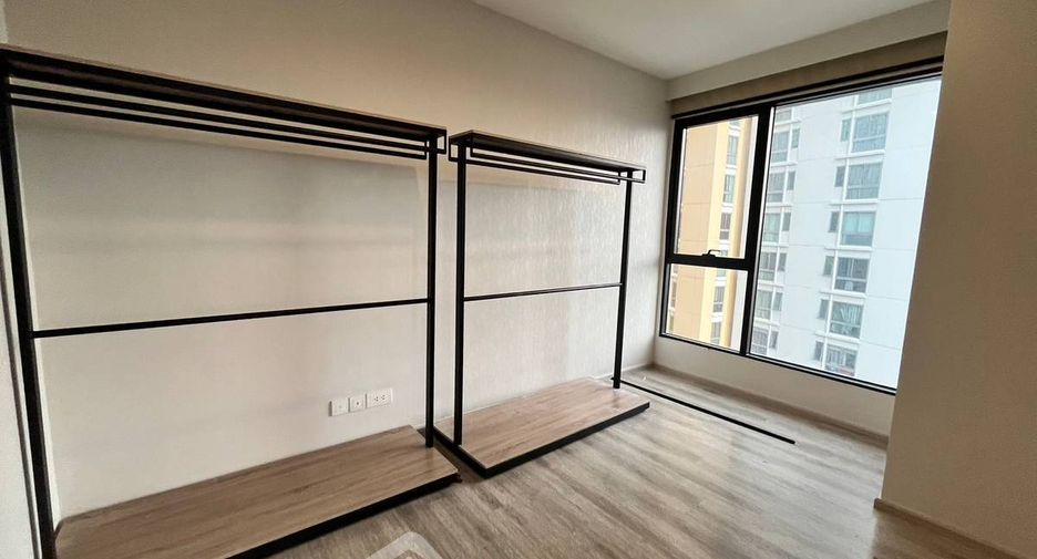 For sale 2 bedrooms condo in Watthana, Bangkok