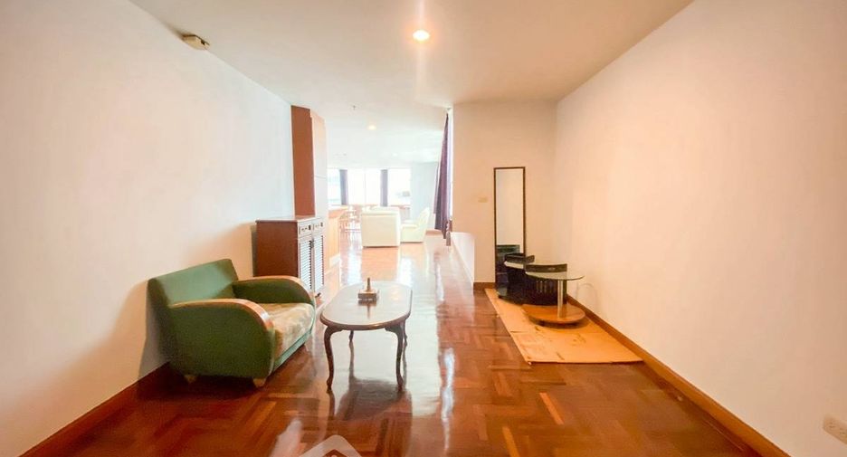 For sale 2 bedrooms condo in Watthana, Bangkok