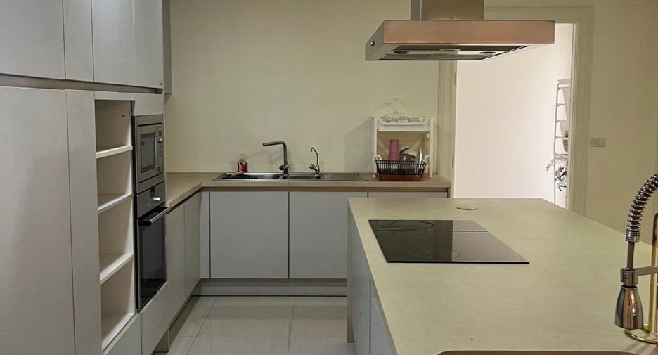 ให้เช่า 3 ห้องนอน บ้านเดี่ยว ใน วัฒนา, กรุงเทพฯ