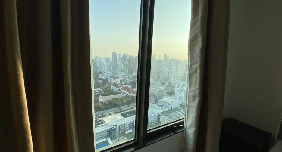 À louer 2 chambres condo à Watthana, Bangkok