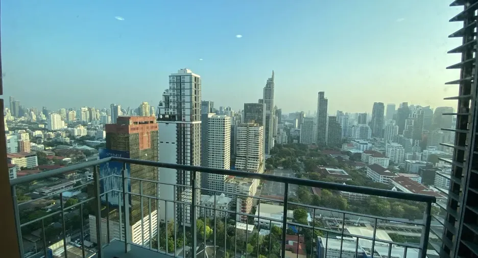 À louer 2 chambres condo à Watthana, Bangkok