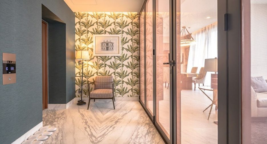 For rent 2 bedrooms condo in Watthana, Bangkok