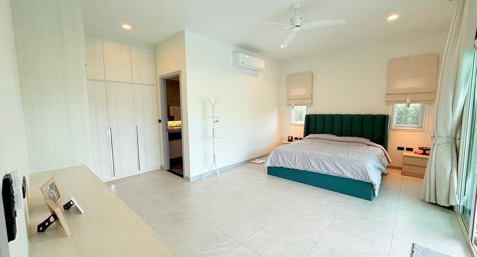 For sale 3 bedrooms villa in Hua Hin, Prachuap Khiri Khan