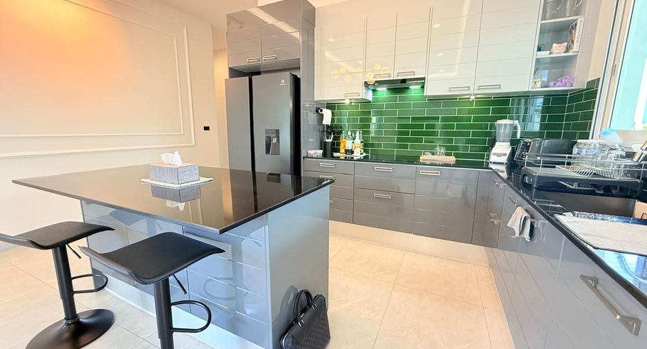 For sale 3 bedrooms villa in Hua Hin, Prachuap Khiri Khan