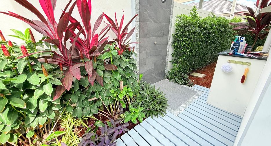 For sale 3 bedrooms villa in Hua Hin, Prachuap Khiri Khan