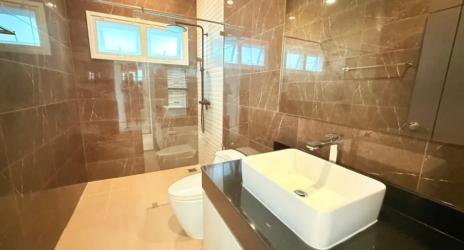 For sale 3 bedrooms villa in Hua Hin, Prachuap Khiri Khan