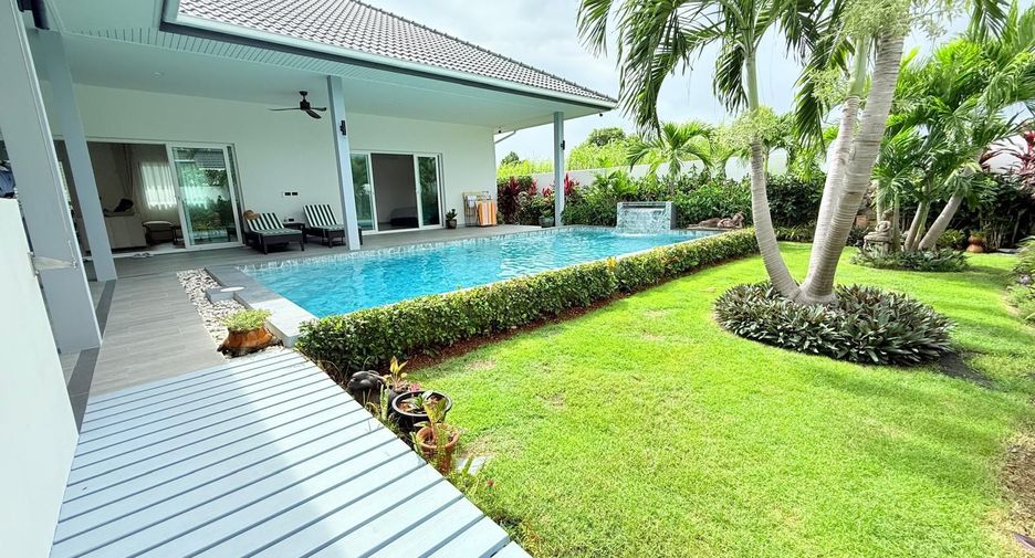 For sale 3 bedrooms villa in Hua Hin, Prachuap Khiri Khan