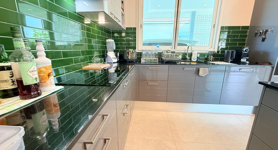 For sale 3 bedrooms villa in Hua Hin, Prachuap Khiri Khan
