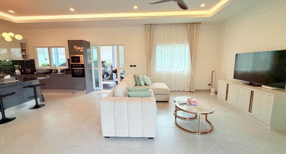 For sale 3 bedrooms villa in Hua Hin, Prachuap Khiri Khan