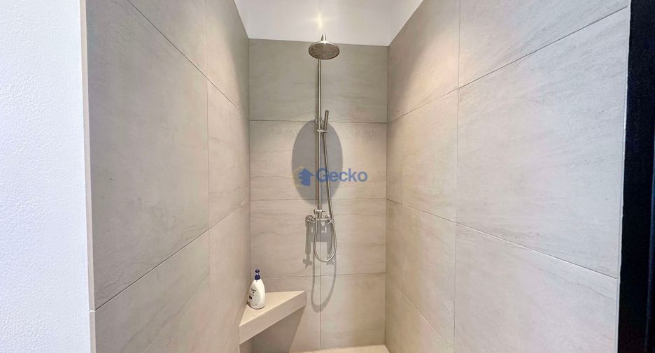 For sale 2 bedrooms house in East Pattaya, Pattaya