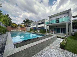 Haus zum Kauf mit 2 Zimmer in Bang Lamung, Chonburi