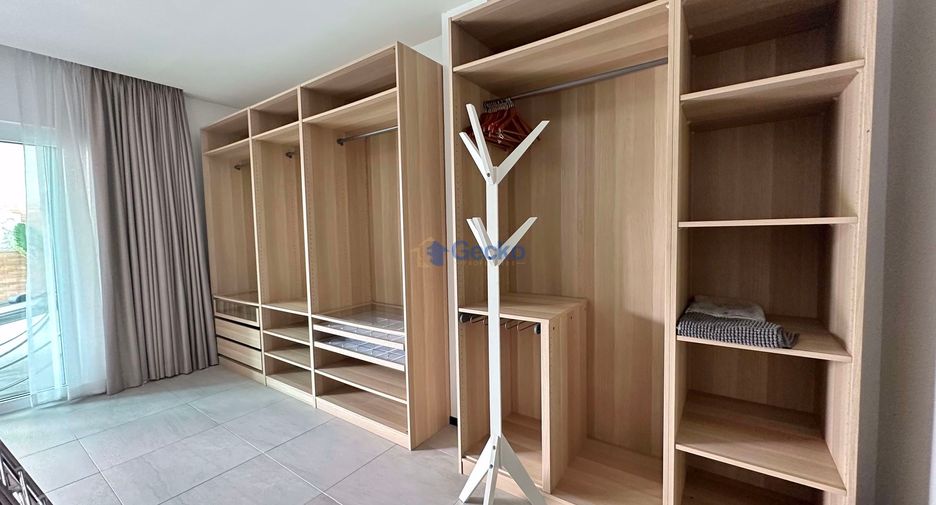For sale 2 bedrooms house in East Pattaya, Pattaya