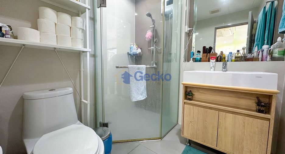 For sale 2 bedrooms condo in South Pattaya, Pattaya