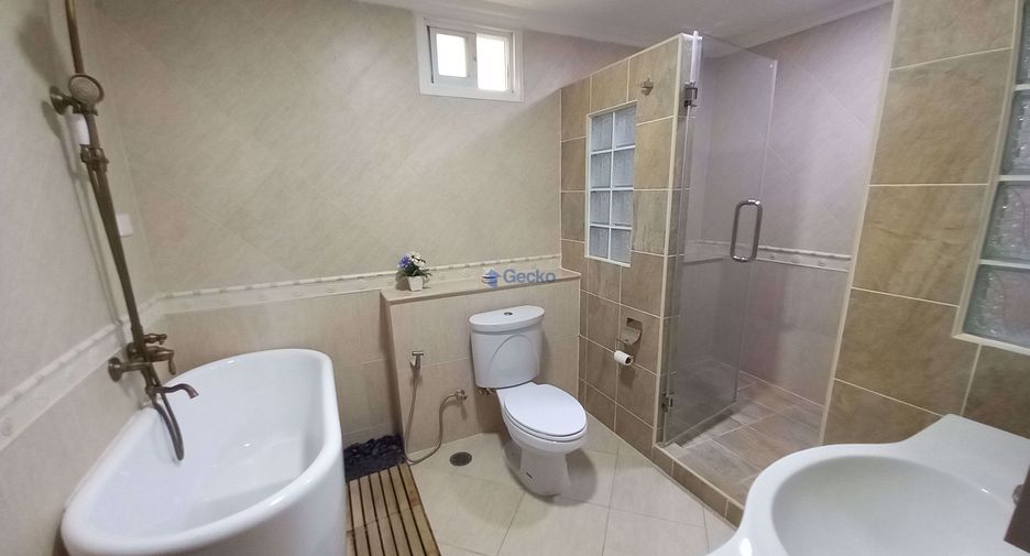 For sale 1 bed condo in Pratumnak, Pattaya