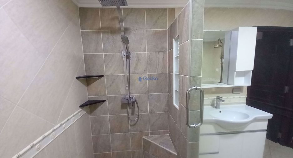 For sale 1 bed condo in Pratumnak, Pattaya