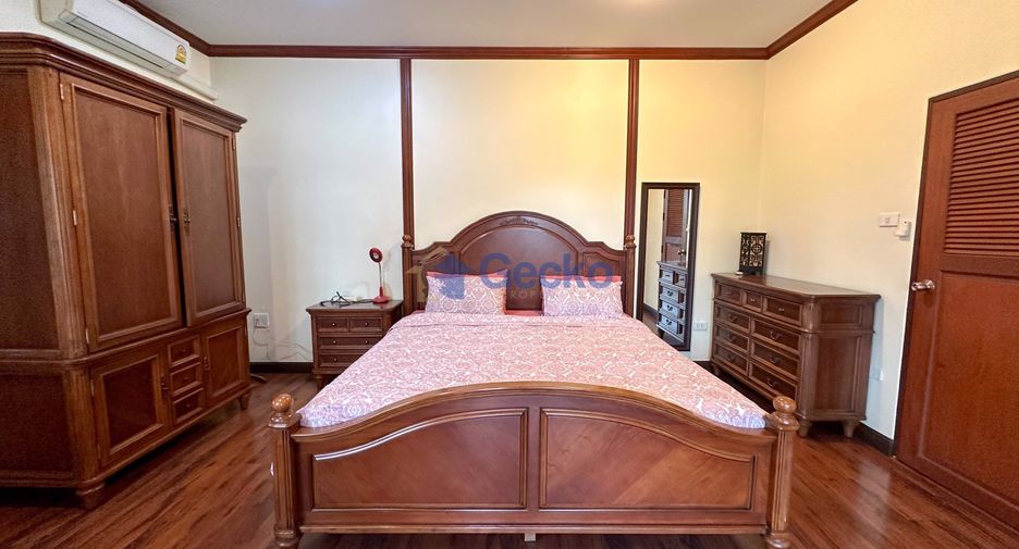 For sale 4 bedrooms house in East Pattaya, Pattaya