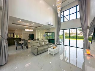 For sale 4 bedrooms house in Bang Lamung, Chonburi