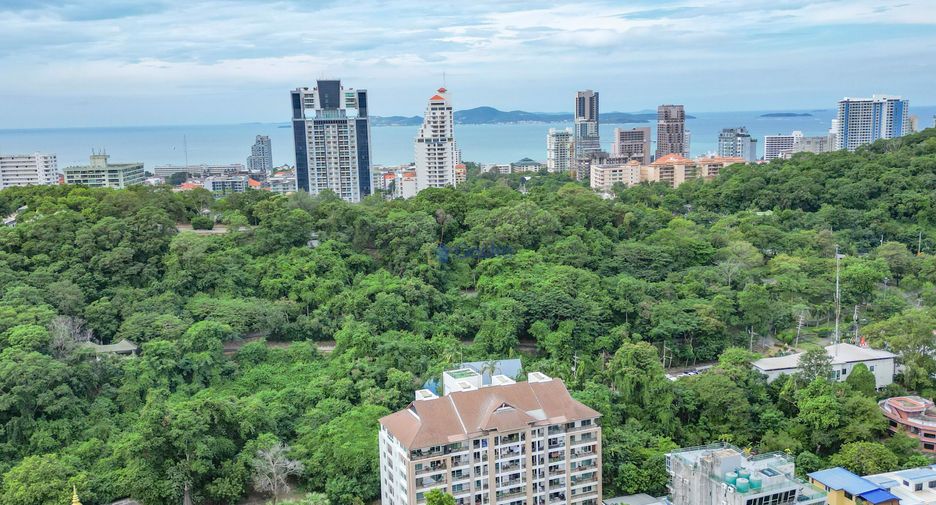 For sale 3 ベッドルーム condo in Pratumnak, Pattaya