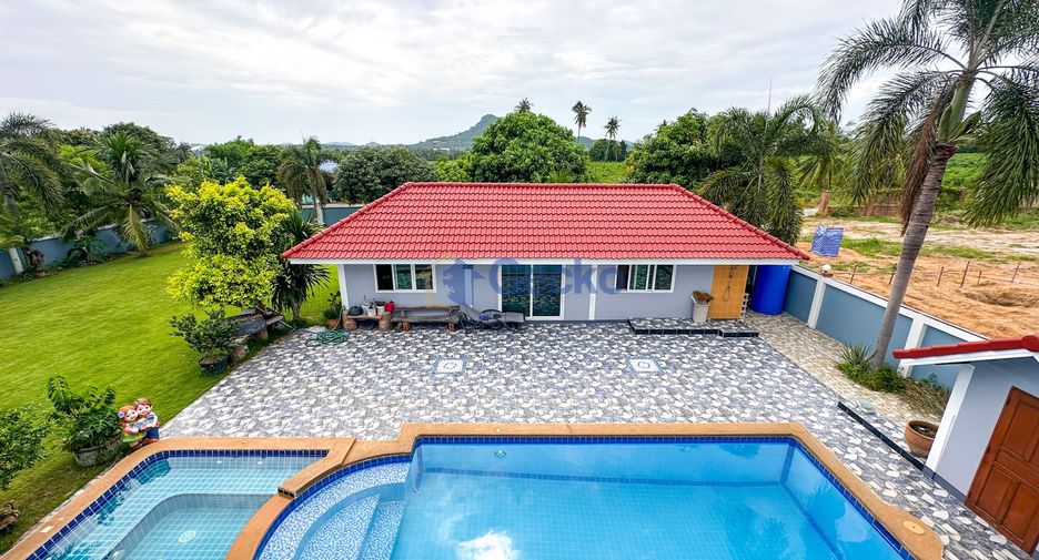 Haus zum Kauf mit 5 Zimmer in Sattahip, Chonburi
