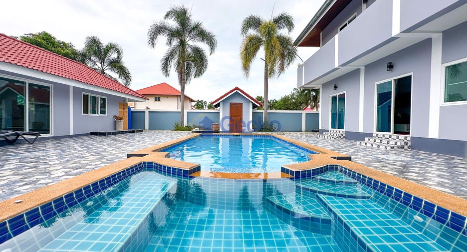 Haus zum Kauf mit 5 Zimmer in Sattahip, Chonburi