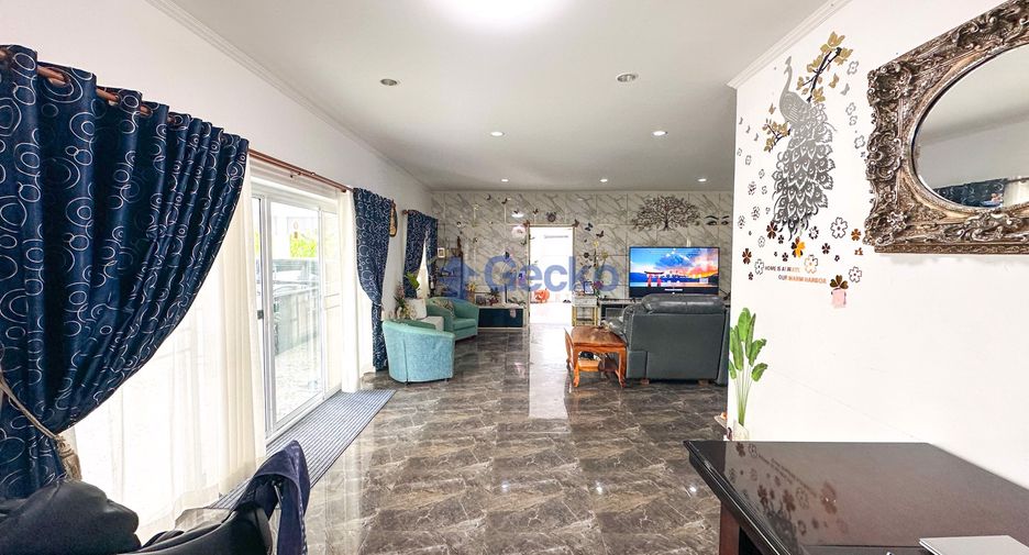 Haus zum Kauf mit 5 Zimmer in Sattahip, Chonburi