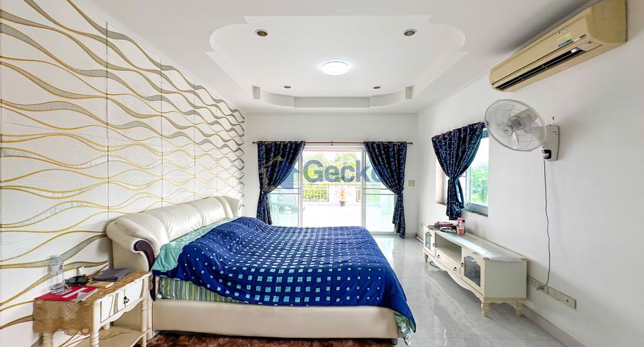 Haus zum Kauf mit 5 Zimmer in Sattahip, Chonburi