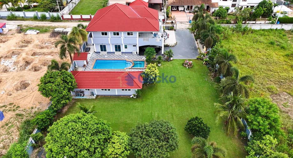 Haus zum Kauf mit 5 Zimmer in Sattahip, Chonburi