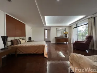 À louer 3 chambres condo à Khlong Toei, Bangkok