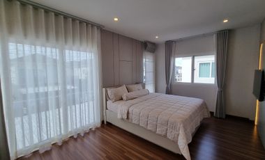 For rent 3 bedrooms townhouse in Mueang Phuket, Phuket