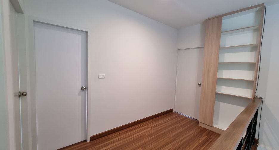 Casa adosada en venta y en alquiler de 3 habitaciones en Mueang Phuket, Phuket