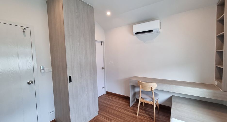 Casa adosada en venta y en alquiler de 3 habitaciones en Mueang Phuket, Phuket