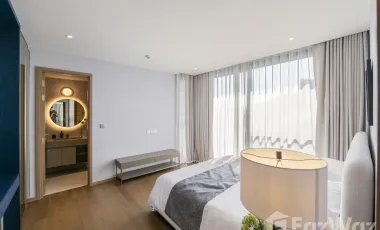 Condo en alquiler de 3 habitaciones en Khlong Toei, Bangkok