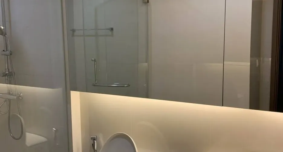 Condo en alquiler de 2 habitaciones en Bang Kho Laem, Bangkok