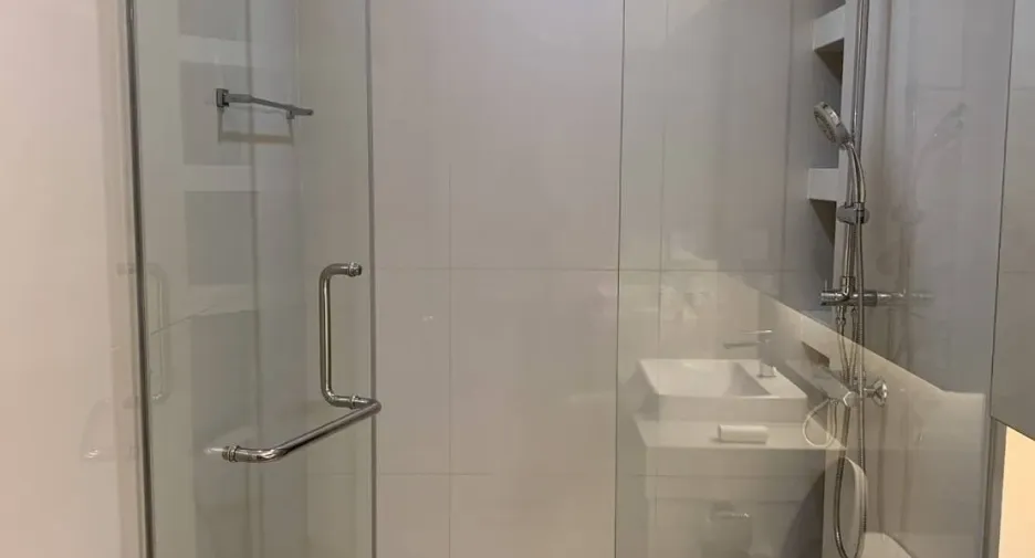 Condo en alquiler de 2 habitaciones en Bang Kho Laem, Bangkok
